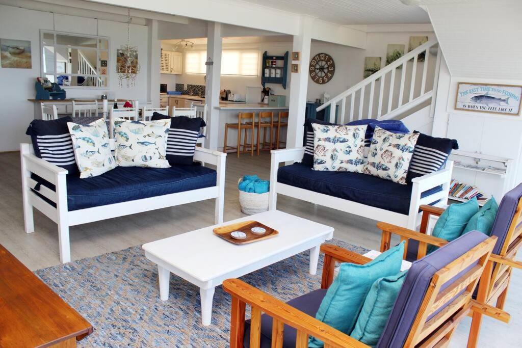 וויטסנד Baby Whale Bliss - Beachfront House מראה חיצוני תמונה