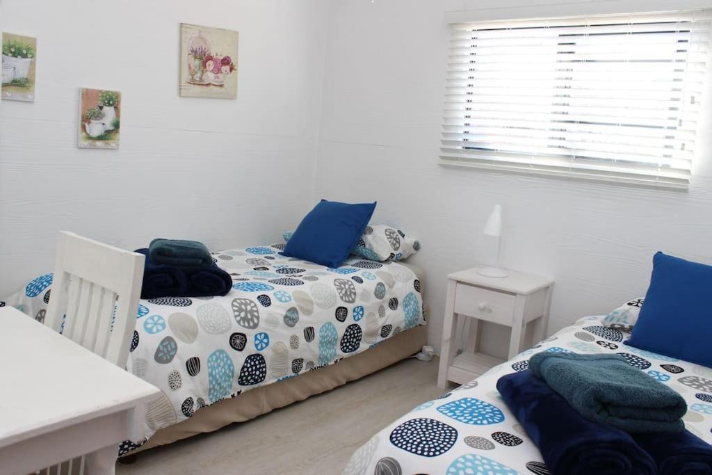 וויטסנד Baby Whale Bliss - Beachfront House מראה חיצוני תמונה